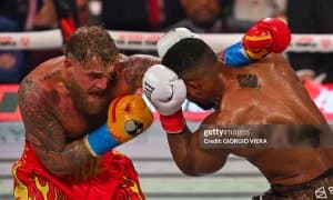 Даҳшат: Жейк Пол Энтони Жошуага қарши атиги 16 та аниқ зарба йўллади, британиялик эса...