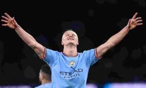 Xoland Ronalduni pastga surib yubordi