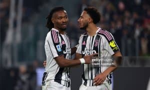 А Серия. "Ювентус" уйида "Рома"ни таслим этиб, фарқни 1 тагача қисқартирди   