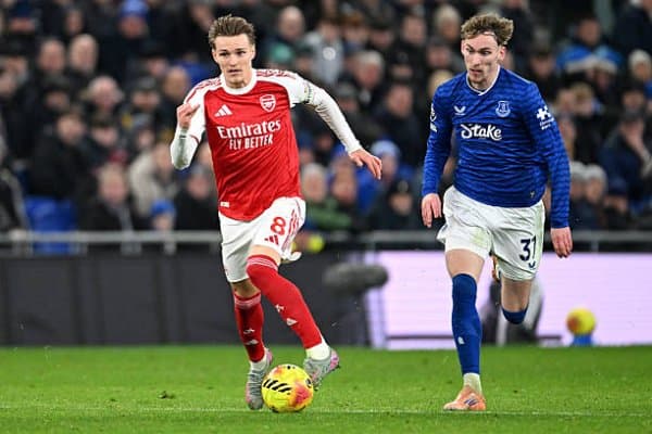 АПЛ. "Арсенал" минимал ҳисобда ютган бўлса, "Кристал Пэлас" кутилмаганда енгилди