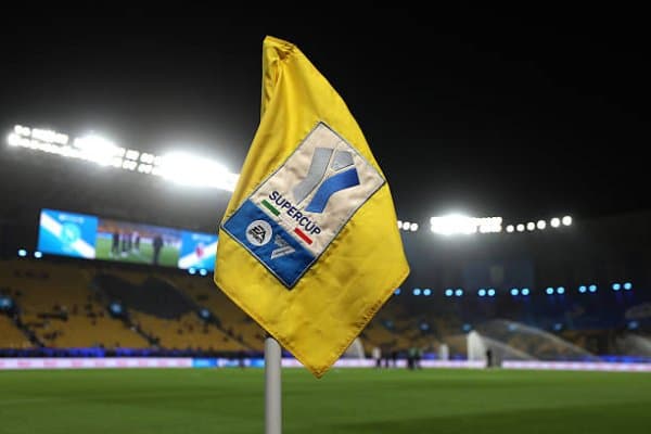 Италия Суперкубоги финали. "Наполи" - "Болонья": Таркиблар эълон қилинди 