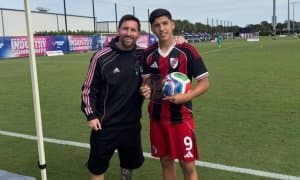 Месси кўп гол урадиган 15 ёшли вундеркиндни кашф қилди