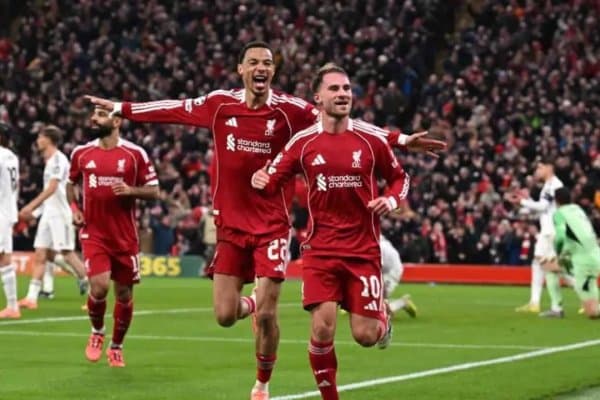 “Ливерпуль” машҳур футболчига шартнома таклиф қиляпти