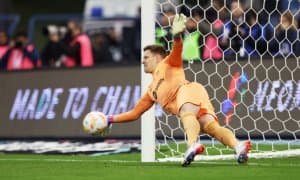 Машҳур дарвозабонга иккита иш чиқди