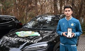 Чемпионларга Президент совғалари топширилди