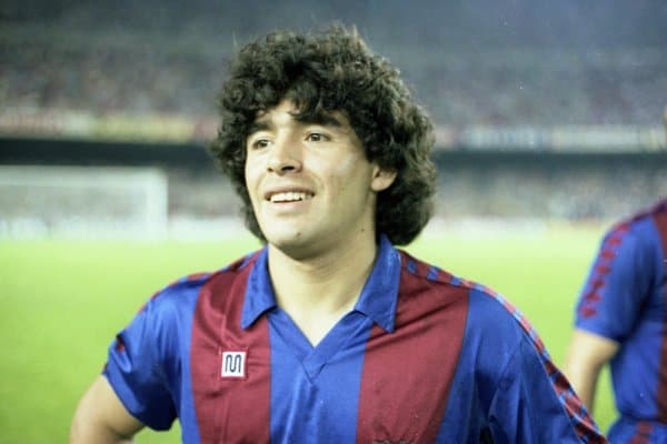 Марадонанинг муштлашувда йиртилган кийими рекорд нархда сотилди