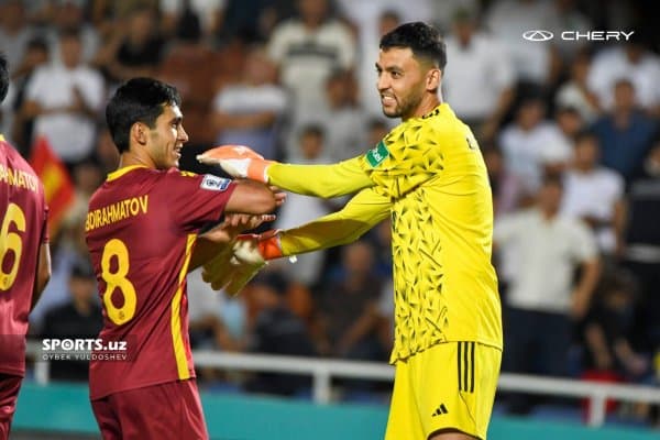 "Навбаҳор" дарвозабони жамоа билан хайрлашди