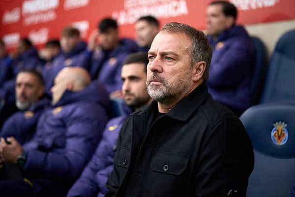 Ханс-Дитер Флик Ла Лиганинг ўтган мавсумидаги энг яхши мураббий деб топилди. Рафинья ва Ямал эса...