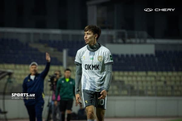 Хуршид Ғиёсов: "Нефтчи"да тўп суриш мен учун катта шараф"