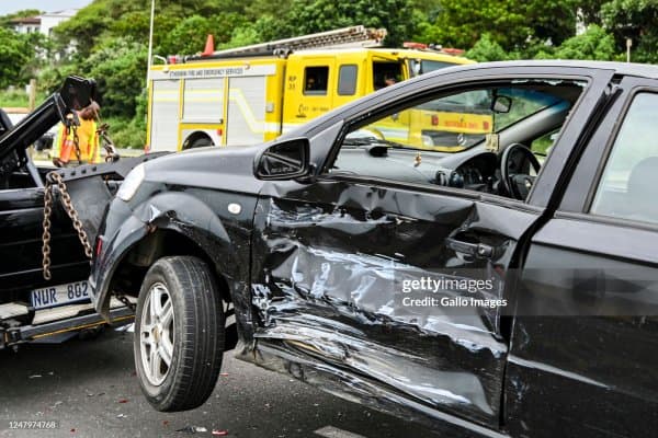 Автоҳалокатда вафот этган мураббийларнинг жасади Лондонга олиб келинди