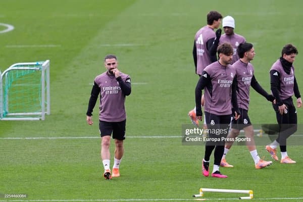 "Реал" футболчиси жараҳотдан сўнг жамоа машғулотларга қайтди