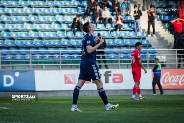 Сергеев Эронда қанча маош олади?