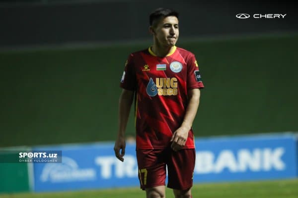 Ойбек Бозоров “Пахтакор” футболчиси!