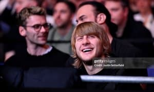 Пэдди Пимблетт: "Александр Волкановски енгил вазндаги камар учун жанг қилиши мумкин"