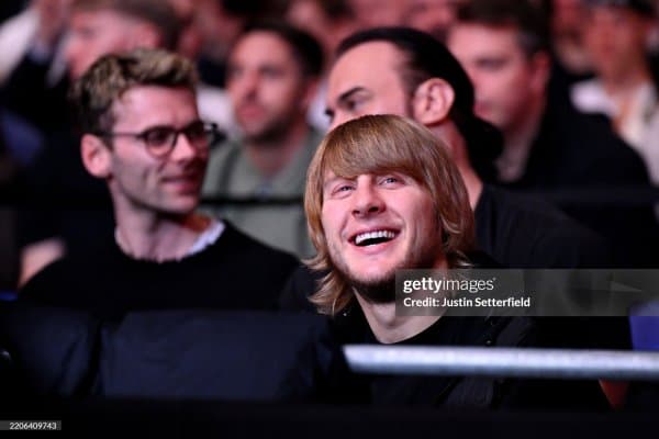 Пэдди Пимблетт: "Александр Волкановски енгил вазндаги камар учун жанг қилиши мумкин"