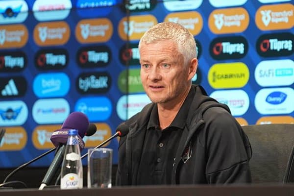 Сульшер "Манчестер Юнайтед"га вақтинчалик мураббий сифатида қайтишга тайёр