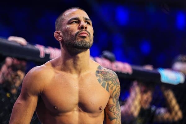 Александр Пантожанинг октагонга қайтиш муддати маълум бўлди