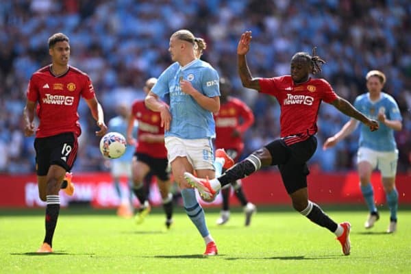 Манчестер клубини ким бошқаради?