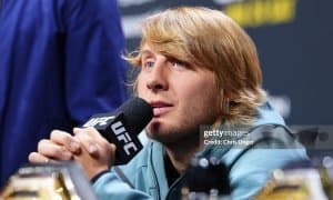 Пэдди Пимблетт мағлубиятсиз серия қайд этаётган жангчини танқид қилди