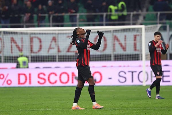 А Серия. "Милан" сўнгги дақиқалардаги гол эвазига мағлубиятдан қутилиб қолди 