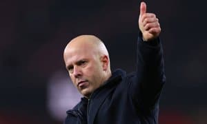 Слот: "Биз кучли жамоаларга қарши рақобатлаша оламиз, аммо паст ҳимоя билан муаммолар бор"