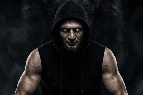 Жон Жонс: "Хамзат Чимаев исталган вазн тоифасида рақобат қила олади"