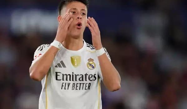 Арда Гюлер эплолмади, бошқа ўйинчи керак!