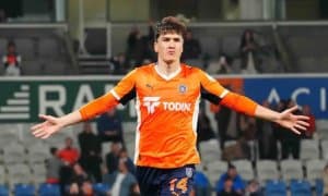 Машҳур юлдузлар ҳам Шомуродов кўрсаткичларига яқинлаша олмаяпти