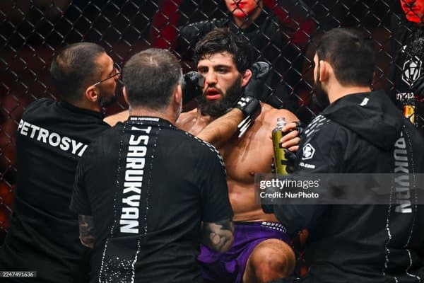 Илия Топурия ва Ислом Махачев ўртасидаги эҳтимолий жангда кимнинг имконияти юқори?