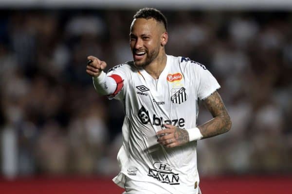 Ҳозир энг зўр шу футболчи! Неймар “Реал” юлдузига тан берди