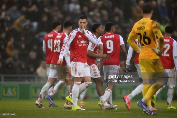 Англия кубоги. "Арсенал" сафардa йирик ҳисобда ғалаба қозониб, кейинги босқичга йўл олди