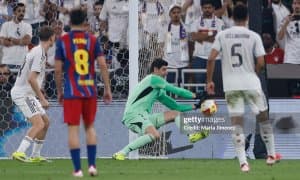 Куртуа "Барселона"дан учралган мағлубиятга муносабат билдирди