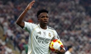 Винисиусга Англиядан жамоа топилди