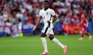 "Манчестер Сити" Англия терма жамоаси ҳимоячиси билан музокаралар бошлади