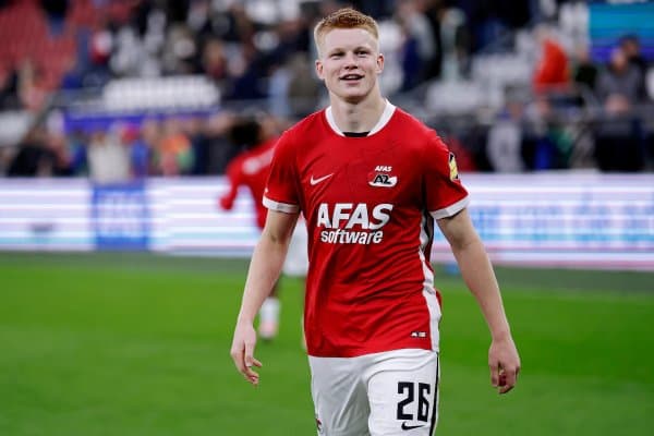 “Реал” ва “Барса” ҳали танилмаган ўйинчи учун курашяпти