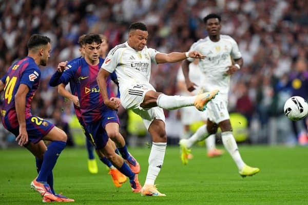 “Барса” хўжайини Мбаппенинг “пўстагини қоқди”