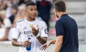 Мбаппе ишдан кетган Алонсога мурожаат қилди