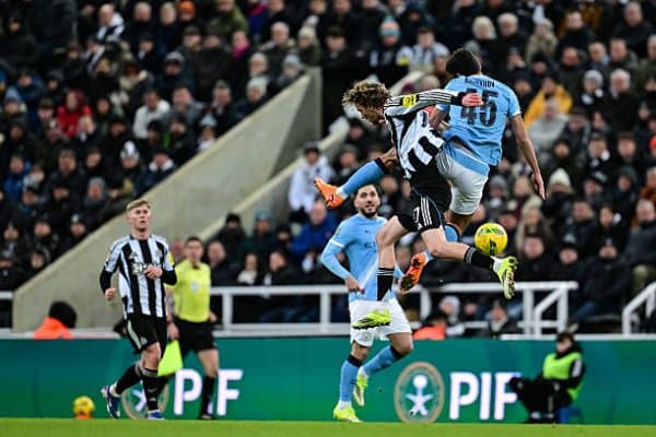 Ўйиннинг энг яхши футболчиларидан бири бўлган Ҳусанов қандай статистика қайд этди? 