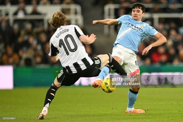 Экспертлар рақибга имкон бермаган Ҳусановнинг ўйинини қандай баҳолади?