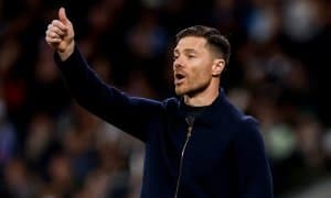 Манчестерликлар Хаби Алонсони кутяпти