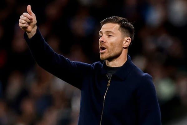 Манчестерликлар Хаби Алонсони кутяпти