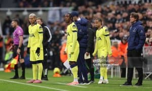 "Тоттенхэм"га ёзда келган футболчи трансфер бозорида талаш бўлмоқда