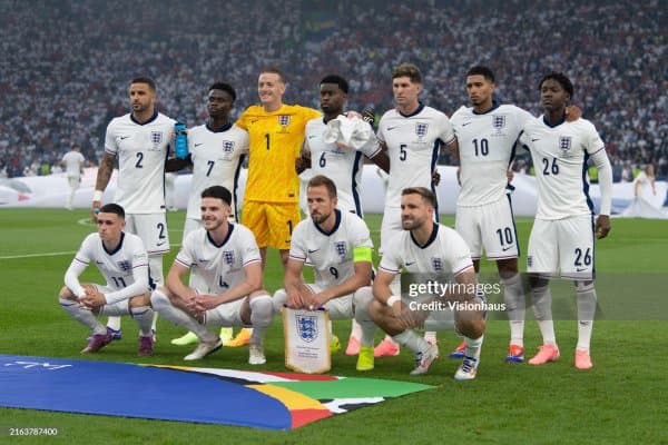 "Интер" Англия терма жамоаси вакилини нишонга олди