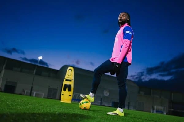 “Манчестер Сити” Семеньо туфайли бир ўйинчи билан хайрлашадиган бўлди