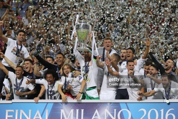 "Реал"нинг собиқ футболчиси "Барселона" учун ЕЧЛ кубоги орзу бўлиб қолишини айтмоқда