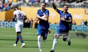 ПСЖ "Челси" футболчисини нишонга олди