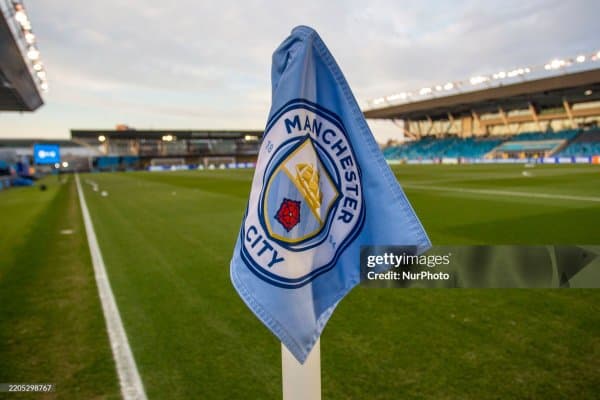 "Манчестер Сити" марказий ҳимоячи билан шартнома имзолади