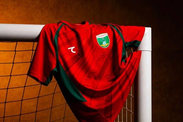 "Локомотив" 2026 йилги мавсум учун либосларни эълон қилди