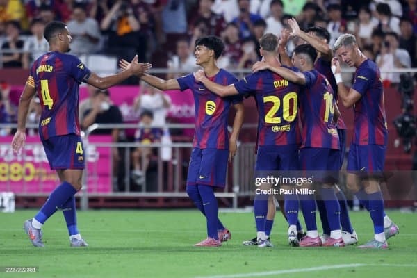 ПСЖ "Барселона" футболчисини нишонга олди