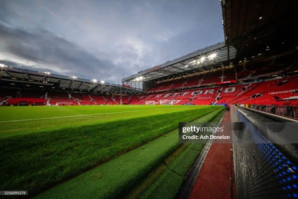 "Манчестер Юнайтед" тўртта мураббий вариантини кўриб чиқмоқда